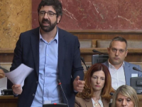 'SB' INTERVJU / RADOMIR LAZOVIĆ, SRBIJANSKI OPOZICIONAR: 'Prate nas i prisluškuju; Javni dug je za 10 godina dupliran; Osudu autokratskog Vučićevog režima...'
