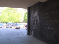 SRAMOTA: Mural posvećen Balaševiću u Novom Sadu ponovo išaran šovinističkim grafitima