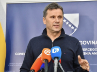 NOVALIĆ PITA VLADU FBiH: 'Zašto ste ovu budžetsku stavku povećali sa 2 na 35 miliona KM, gdje će otići taj novac!?' (VIDEO)