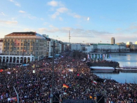 HILJADE NIJEMACA NA PROTESTU U HAMBURGU: Zajedno protiv neonacista