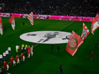 EKIPE SU NOSILE CRNE TRAKE OKO RUKE: Bayern deklasirao Hoffenheima u utakmici prepunoj emocija (FOTO, VIDEO)