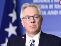 IZ AMERIČKE AMBASADE U SARAJEVU PODSJEĆAJU HRONIČNO NEINFORMISANOG DODIKA: 'Politiku SAD-a prema BiH podržavaju obje stranke u...'
