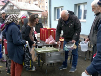 TUŽNE SCENE IZ REPUBLIKE SRPSKE: Redovi u javnim kuhinjama sve duži, sve je veći broj onih koji podnose zahtjev za pomoć...