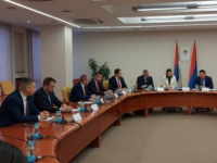BEZ PREDSTAVNIKA OPOZICIJE NA SASTANKU KOJI JE SAZVAO STEVANDIĆ: Došli su Višković, Bukejlović, Jujić, Nešić... ali ne i Dodik