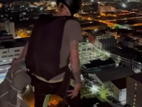 UZNEMIRUJUĆI SNIMAK: 60 sekundi horora na 29. spratu luksuznog nebodera, htio je skočiti padobranom - '3, 2, 1, vidimo se...'