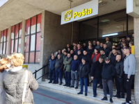 MOSTARSKI POŠTARI NA NOGAMA: Traže da se u pravima izjednače s poštarima u Sarajevu