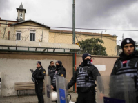 JEDNA OSOBA UBIJENA: Turska policija uhapsila dvojicu osumnjičenih za napad u istanbulskoj crkvi