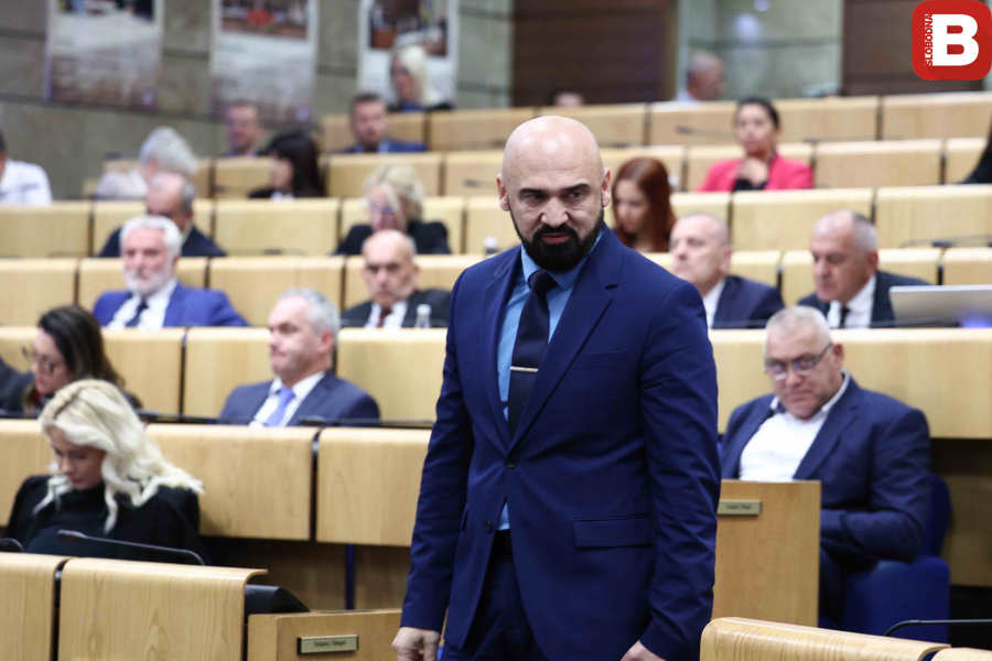RAMO ISAK ZAMJERA MUP-u KS: ‘Državna parlamentarka Sanja Vulić je trebala biti lišena slobode nakon…’
