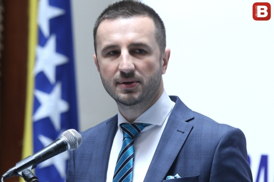 ŽESTOKO KRITIZIRAO TROJKU: Semir Efendić najavio novu kandidaturu za načelnika Općine Novi Grad