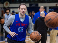 MOSTARAC PREŠAO U NEW YORK KNICKSE: Bit će mu to šesti NBA klub za koji je igrao, nakon...