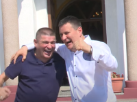 UOČI KONCERTA BAJE MALOG KNINDŽE U ŠKOLI U BANJALUCI: Plakati završili u smeću, roditelji poručuju: 'Ovo je sramota'!