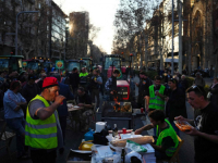 'ONAJ KOJI PROIZVODI, GUBI': Poljoprivrednici s traktorima zagušili španske ulice, izašli na proteste  protiv birokracije i rastućih troškova