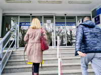 IZ LOŠEGA U GORE: Dom zdravlja podigao milionski kredit da isplati plaće radnicima, tri godine će isplaćivati...