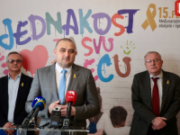 'SB' NA OKRUGLOM STOLU POVODOM MEĐUNARODNOG DANA DJECE OBOLJELE I LIJEČENE OD RAKA: U aprilu otvaranje Roditeljske kuće u Tuzli (FOTO)