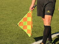 ČEFERIN TO ZOVE 'SMRĆU FUDBALA': Na fudbalskim utakmicama bi mogli zaživjeti i plavi kartoni, evo šta znače