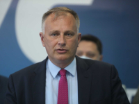 SAŠA TRIVIĆ PODNIO OSTAVKU: 'Ne želim više da pričam o minimalcu i da se svađam!'