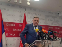 DODIK POKUŠAVA SMIRITI GRAĐANE RS-a: 'Priče o bankrotu su daleko od istine!'