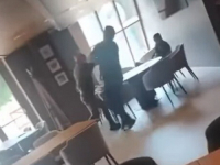 VUČIĆEV PRIJATELJ, VOĐA BANDE IZ BANJSKE: Milan Radoičić nokautirao bivšeg gradonačelnika Kosovske Mitrovice (VIDEO)