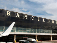 DRAMA NA AERODROMU: Avion ograđen zbog 'opasnog' kofera, timovi za vanredne situacije i specijalisti...