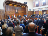 KONSTITUTIVNA SJEDNICA SKUPŠTINE SRBIJE: Poslanici opozicije negodovali i napustili salu, zakletvu položili u holu Skupštine