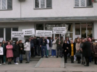 NEMA DOGOVORA S VLADOM: Polusatni štrajk upozorenja zaposlenih u zdravstvu Posavskog kantona