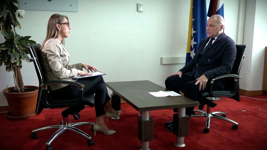 ZLATKO MILETIĆ ANALIZIRA: ‘Christian Schmidt se boji Dodikove reakcije koji prijeti, ako on to uradi, da će donijeti svoj izborni zakon za područje RS-a. Čović, Plenković, HNS…’