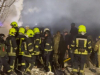 DETALJI IZ SANKT PETERBURGA: Eksplozije i vatrena stihija, okolo padaju komadi zgrade; Veliki broj vatrogasaca istrčao u pomoć (VIDEO)
