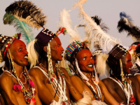 MALO DRUGAČIJE TAKMIČENJE ZA 'MISTERA': Muškarci se dotjeruju satima kako bi ponijeli titulu najljepšeg