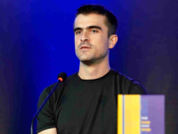 KO JE SVETA KRAVA FRANJA ŠARČEVIĆ: Javno psuje majku biračima Željka Komšića, Dan nezavisnosti BiH naziva islamističkim i smeta mu posjeta grobovima heroja Armije RBiH!
