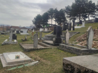 SPOR OKO MUSLIMANSKOG GROBLJA: Jesu li zaduženi za održavanje iz Nikšića prekopavali grobove?