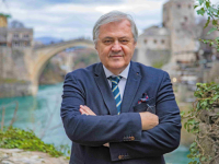 SAFET ORUČEVIĆ POVODOM DANA NEZAVISNOSTI: 'Moja poruka našim političarima je kratka - Spasite Hercegovinu da ne izgubite državu!'