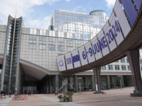 VELIKI SKANDAL TRESE EVROPSKI PARLAMENT: Prokremaljska web stranica širila propagandu i plaćala evropske političare?