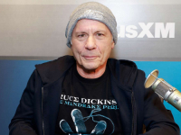 BRUCE DICKINSON SMATRA DA SU ULAZNICE ZA KONCERTE PRESKUPE: 'Mene ne zanima da platim 1.200 dolara za U2'