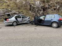 TEŽAK UDES KOD TUNELA BULOZI U BLIZINI SARAJEVA: Saobraćaj na putu Sarajevo-Pale obustavljen, kilometarske kolone, povrijeđeno je... (FOTO)