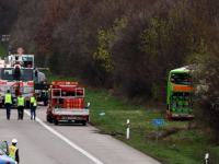 VOZAČU POZLILO: U Njemačkoj se prevrnuo bus s učenicima, više od 20 povrijeđenih