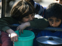 DOK SE PALESTINCI SUOČAVAJU S EKSTREMNOM GLAĐU: Povrće se prodaje po 50 puta većoj cijeni u Gazi