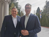 SINOĆ DRAMATIČNO, DANAS OPUŠTENO: Vučić razgovarao sa Dodikom - 'Uvjeren sam da ćemo...'