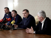 NAMETANJE IZBORNOG ZAKONA: Dodik se boji Schmidtovog nametanja, Schmidt se plaši Dodikove i Čovićeve reakcije, a Trojka strahuje od svih!