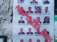 UZ JASNU PORUKU: Zenica oblijepljena plakatima sa slikama čelnika NSBiH i A reprezentacije