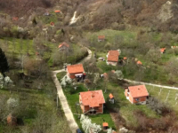 NI NA NEBU NI NA ZEMLJI: Selo u BiH ima neobičnu priču, konačno im usvojili inicijativu