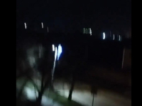 PROCURILE SNIMKE HAOSA NA OKUPIRANOM KRIMU: Odjekuju detonacije, vatrogasci i kola Hitne pomoći odvezli su se prema…