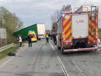 DETALJI STRAVIČNE NESREĆE NA GRANIČNOM PRIJELAZU: Desetak osoba u bolnici, vozač teretnjaka probio rampu, nastavio vožnju, a onda je... (FOTO, VIDEO)