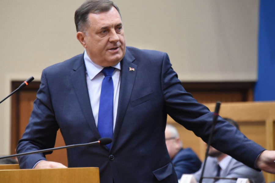 HOĆE LI REAGIRATI VISOKI PREDSTAVNIK CHRISTIAN SCHMIDT: Državni udar u najavi, Dodikov zakon prijetnja miru…