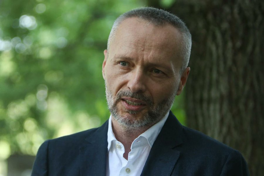 ALEKSANDAR OLENIK ZA 'SB': Monstruozno je to što radi Vučić, BiH i Crna  Gora imaju razloge da mu zabrane ulazak u zemlju; Šešeljev đak nastavlja  politiku koja je dovela do genocida... |