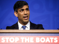 ŠOK U VELIKOJ BRITANIJI: Odobren kontroverzni zakon o deportaciji migranata u Ruandu