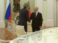 DO KREMLJA I NAZAD, U ŠUMU: Kusturica tokom posjete Putinu najavio kraj karijere i uporedio hrvatske ustaše... (VIDEO)