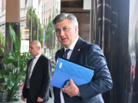 PLENKOVIĆ OTKRIO KOGA ĆE PREDLOŽITI ZA ŠEFA SABORA: 'Gubitnici neće doći do 76 ruku! Ja ću sad iz dišpeta formirati Vladu!'