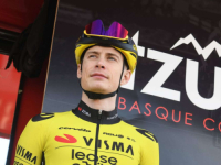 POZNAT EPILOG DANAŠNJE TEŠKE NESREĆE: Pobjednik Tour de Francea se opasno polomio (VIDEO)