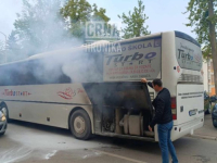 NESREĆA U TUZLI: Zapalio se autobus koji je prevozio prvačiće na ekskurziju