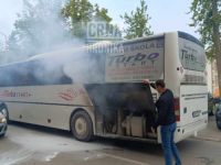 NESREĆA U TUZLI: Zapalio se autobus koji je prevozio prvačiće na ekskurziju